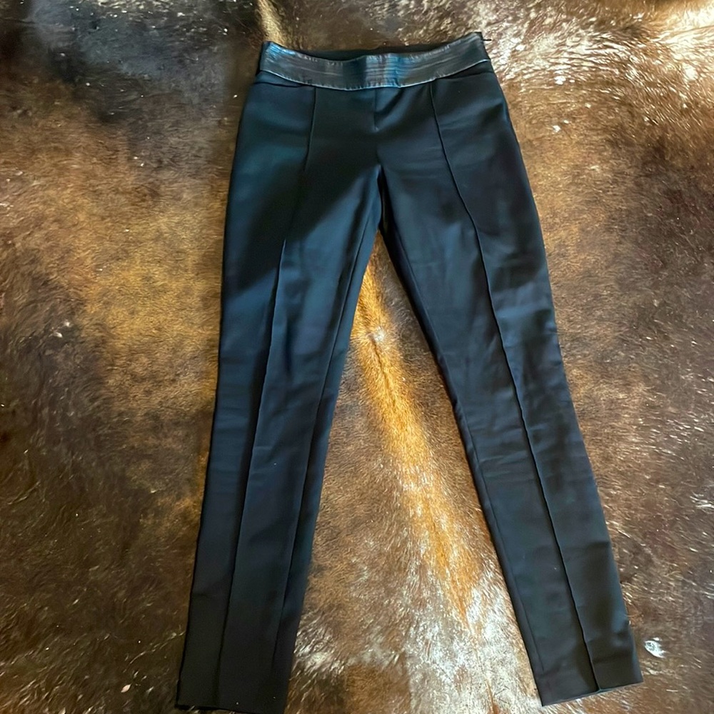 Club Monaco skinny black pant !